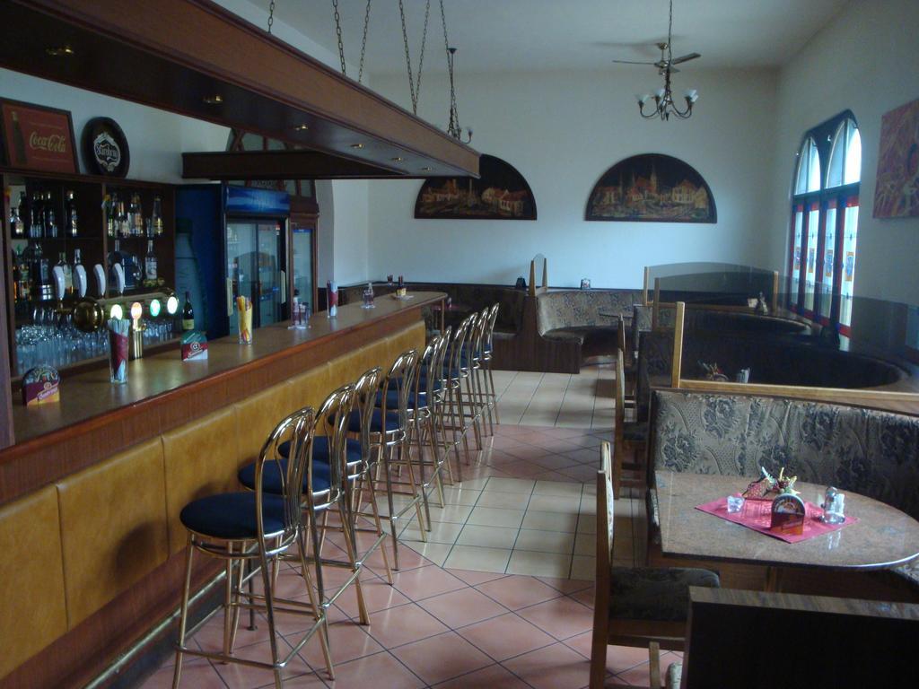 Blučina Penzion Xaver מראה חיצוני תמונה